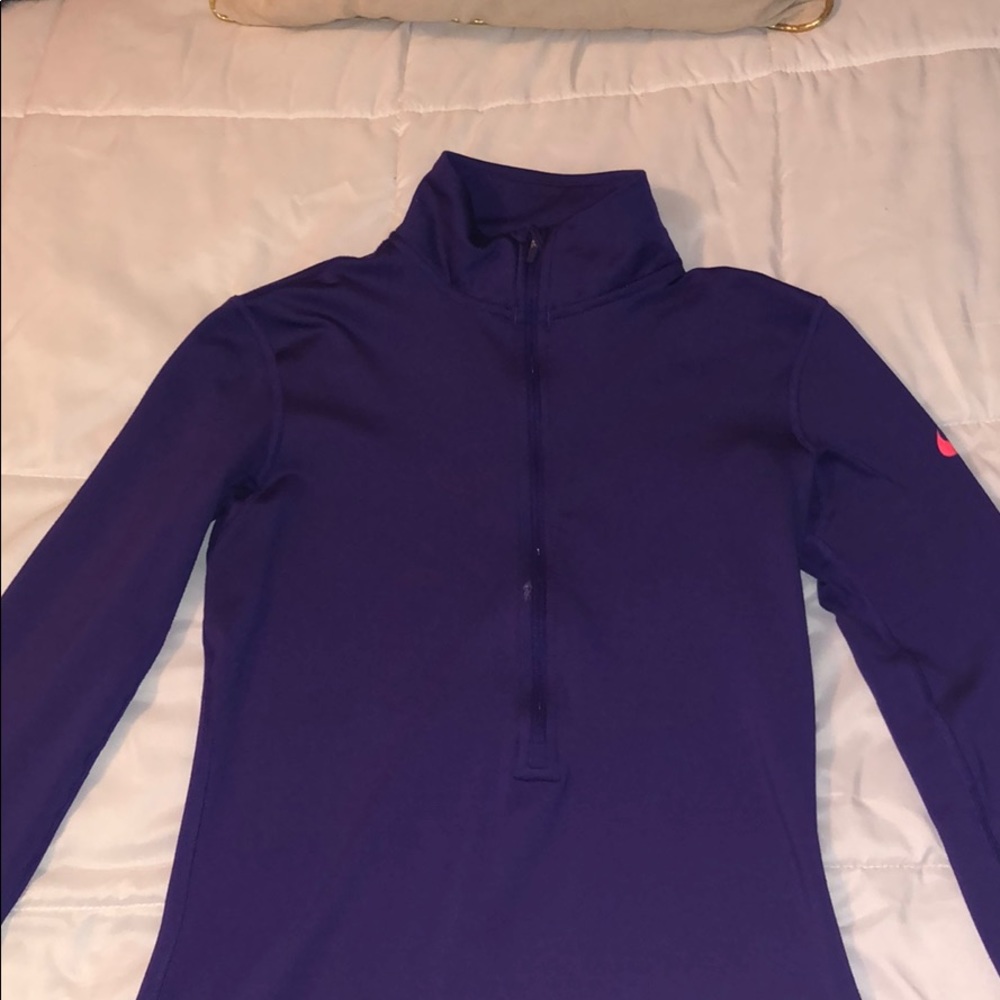 Size S, Nike zip up